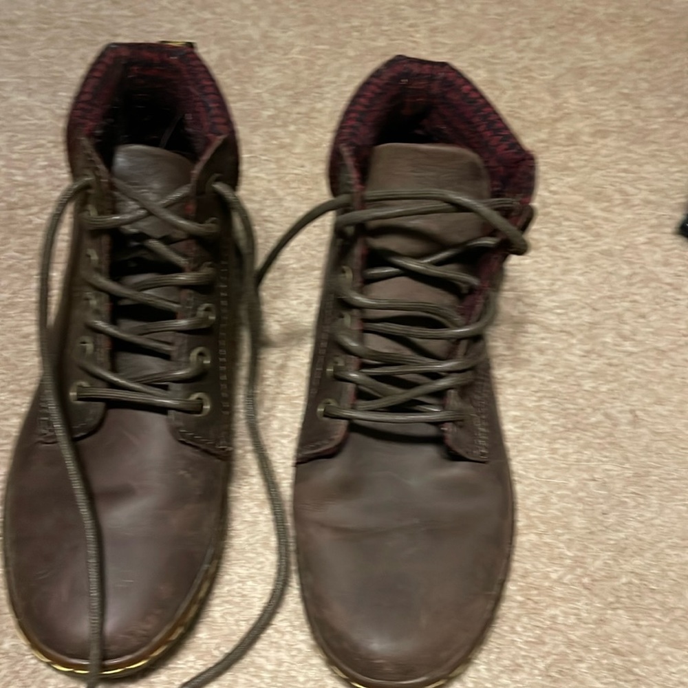 Brown Dr Martens size 6